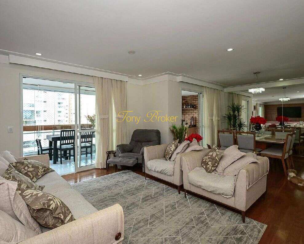 Apartamento, com 3 quartos, 164m²