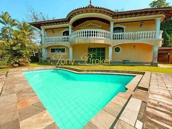 Casa em condomínio fechado no Guarujá Enseada. 514m²